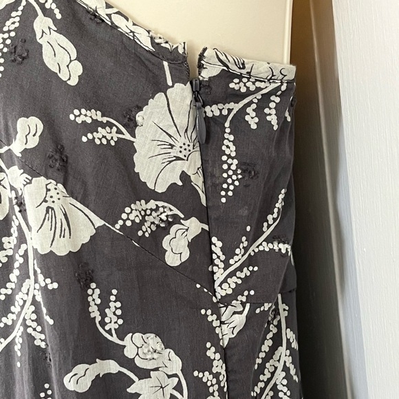 GAP Gray White Floral Pleated Ruffle Trim Shift Dress Spaghetti Strap Hawaiian 4 - Picture 4 of 13